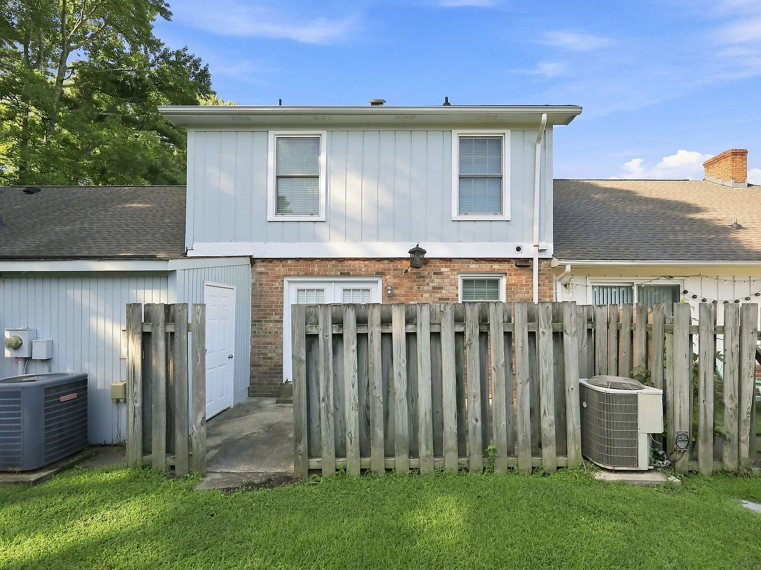 126 Oakmont Dr — Photo 4