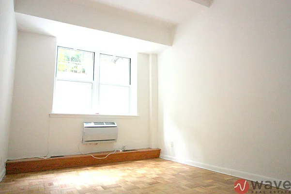 Rented by Wave Real Estate Group | media 2