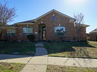 620 Azalea Dr, Glenn Heights, TX 75154