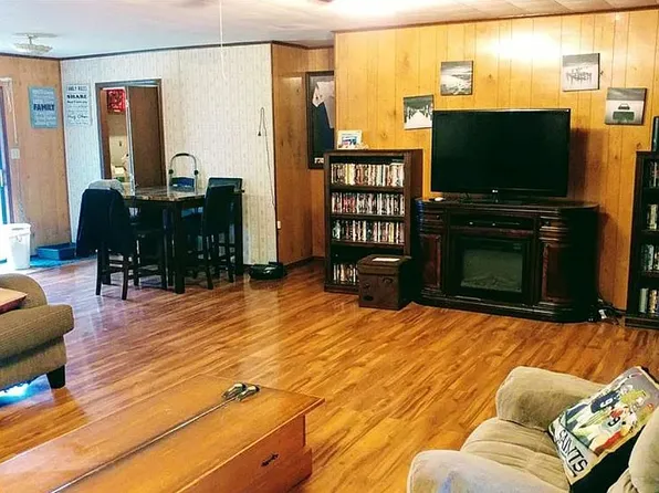 1516 Coreze St, Kinder, LA 70648