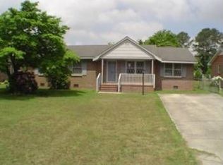 1109 N 8th Ave, Dillon, SC 29536