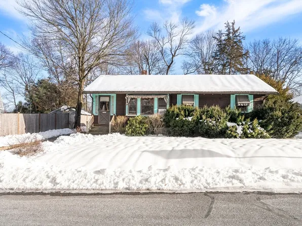 6 Oak Knoll Rd, Natick, MA 01760