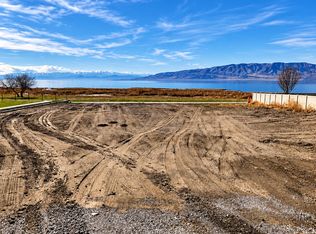 272 S Sunset Dr, Vineyard, UT 84059