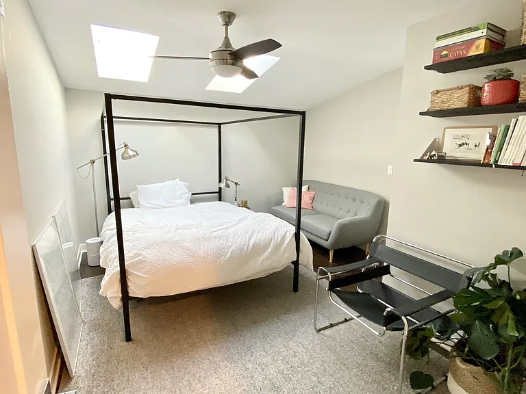 1854 W 18th St #3F — Photo 4