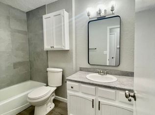 910 E Quincy St APT 8, Broken Arrow, OK 74012