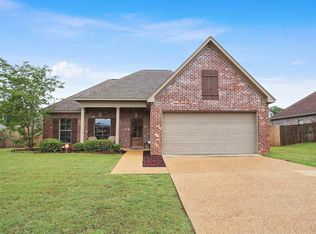 122 Ashwood Pl, Pearl, MS 39208