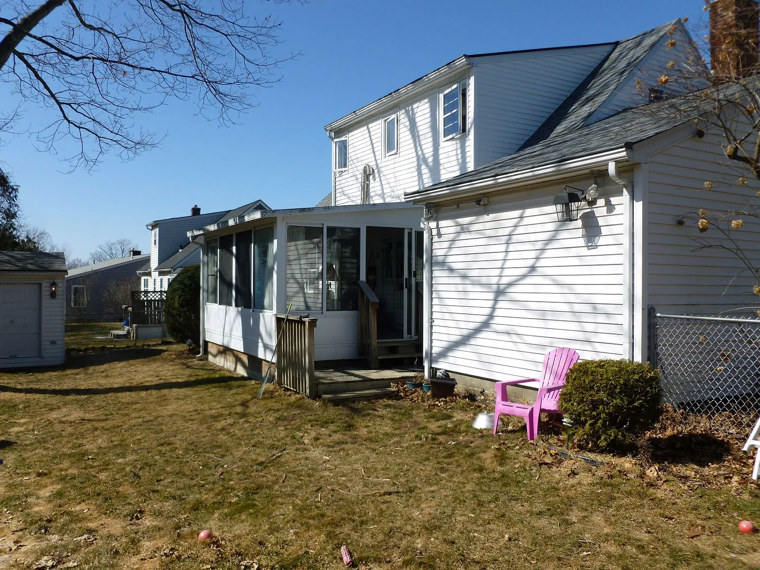 Birchcliff Pkwy, Burlington — Photo 2