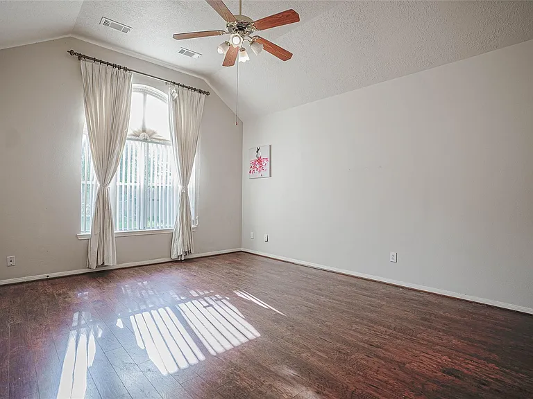 3706 Heritage Colony Dr — Photo 19