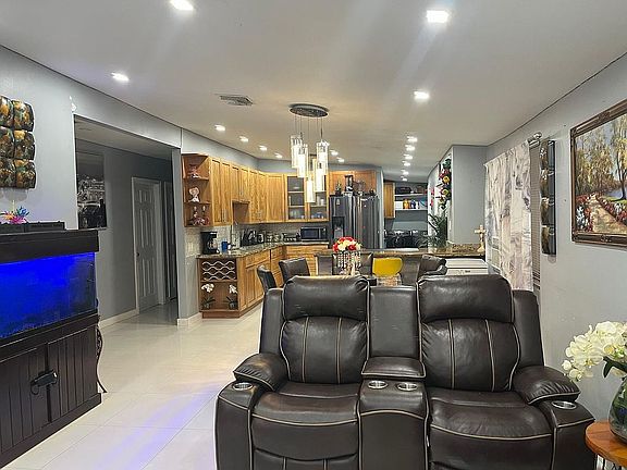 4th image of 451 SE 8th St Lot 155