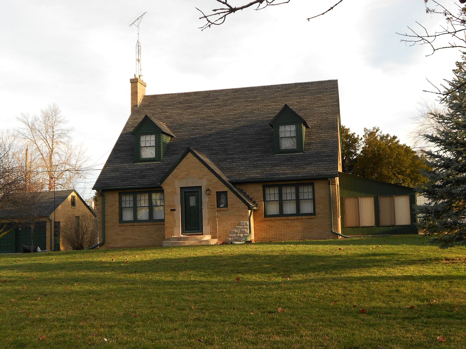 830 Court St, Rockwell City, IA 50579 Zillow