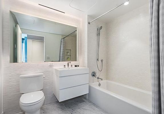 5th image of 242 W 53rd St APT 40F