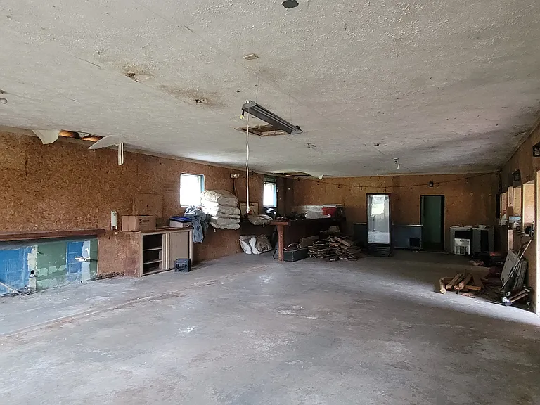 4250 NE 175 Street Rd — Photo 14
