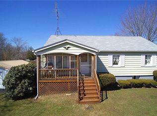 1171 Barkeyville Rd, Grove City, PA 16127