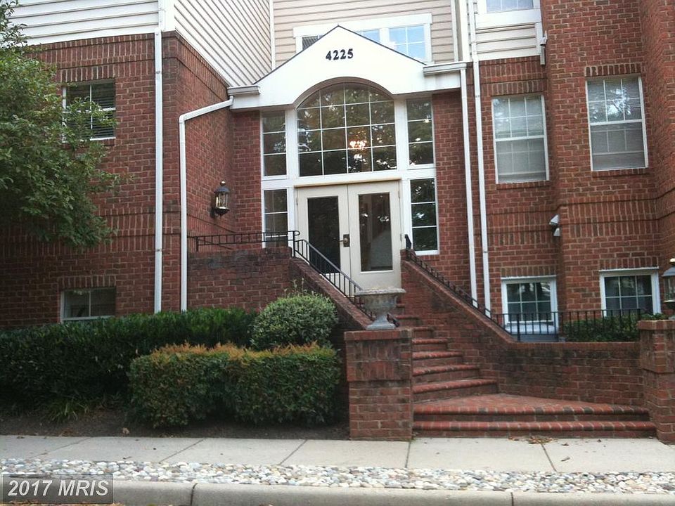1st image of 4225 Mozart Brigade Ln APT 32