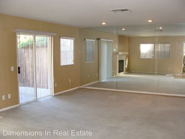 1056 Sumner Pl, El Cajon, CA 92021