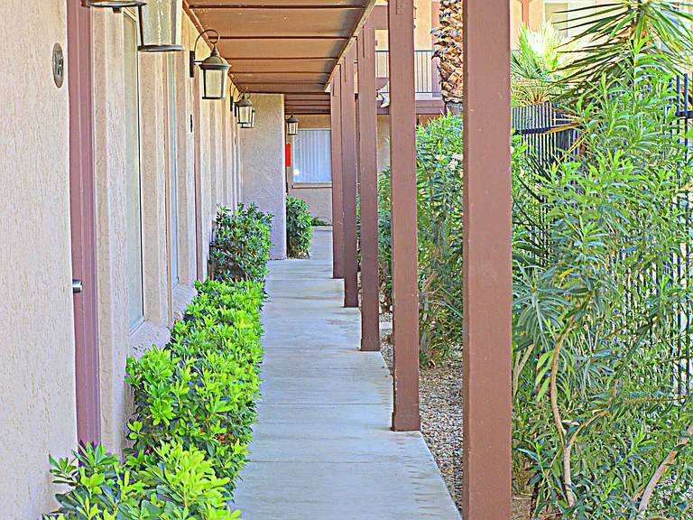 Winterhaven Apartments — Photo 7
