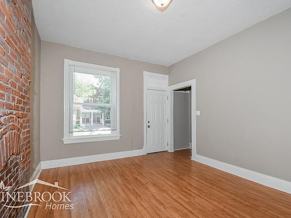 5th image of 2732 Ann Ave