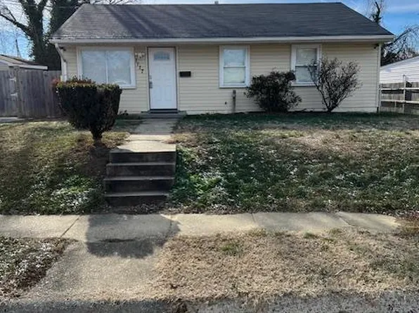 1117 Vinson St, Oxon Hill, MD 20745