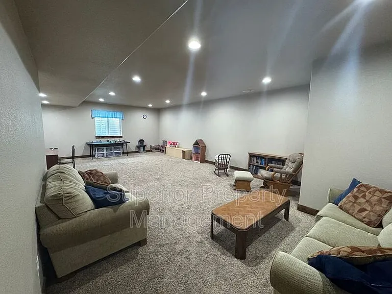 6515 Laramie St — Photo 15