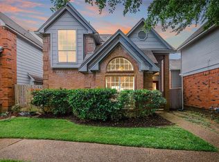 6651 Queensclub Dr, Houston, TX 77069