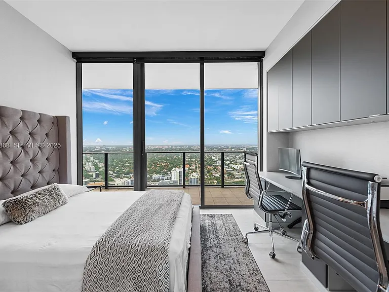 1000 Brickell Plz #Penthouse 5301 — Photo 27