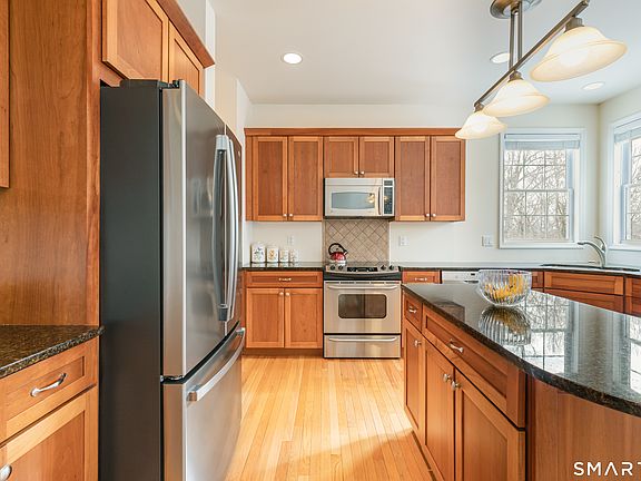 2nd image of 10 Gettysburg Road #10