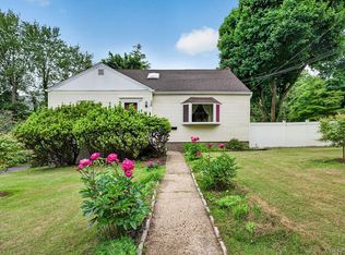 36 Heatherdell Road, Ardsley, NY 10502