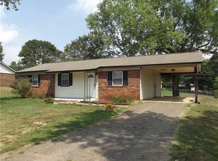 207 Springhill Ln, Maiden, NC 28650