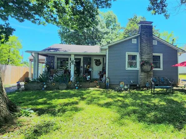 802 W Holmes St, Chester, IL 62233