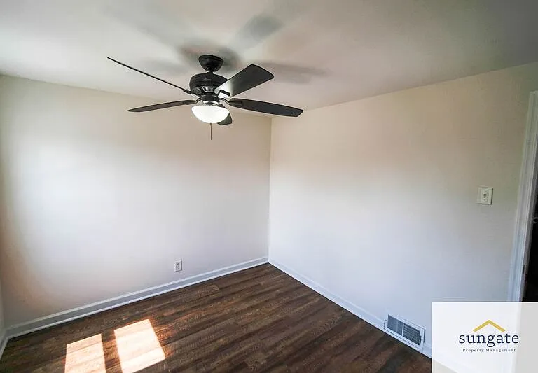 5215 Wasena Ave — Photo 11