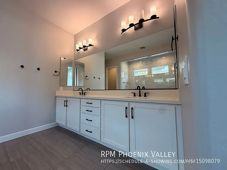 1926 W Holden Dr — Photo 25