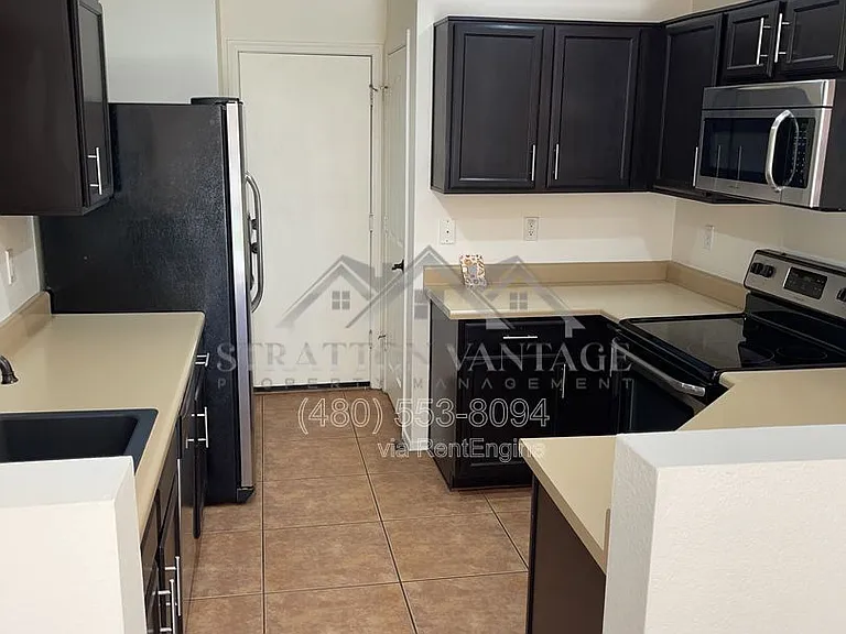9592 N 82nd Ave — Photo 7