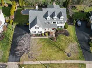 304 Regency Dr, North Wales, PA 19454