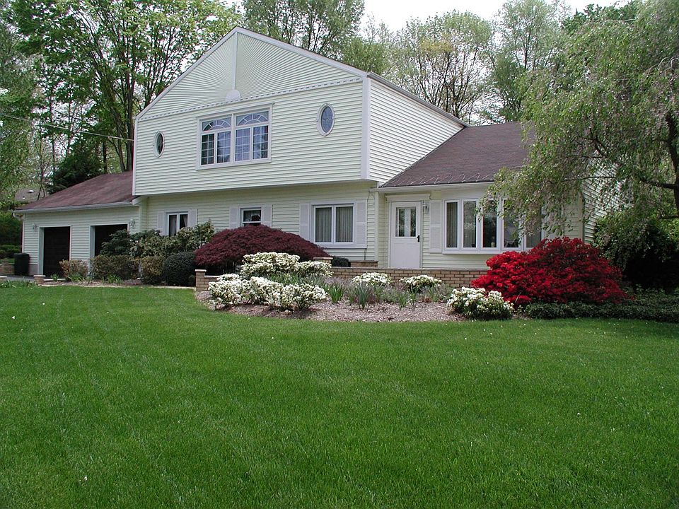 Custom Colonial Split