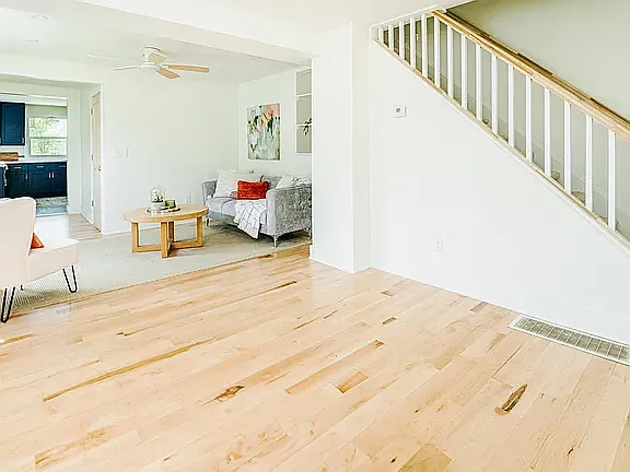 511 W Dodds St — Photo 5