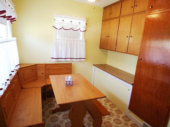 3rd image of 221 N 12th St