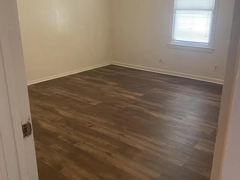 714 Evangeline Dr — Photo 7