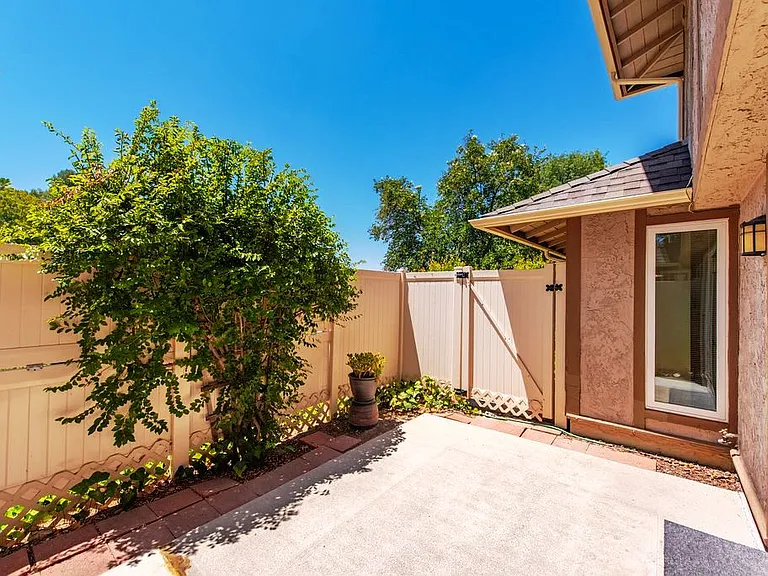 28832 Conejo View Dr — Photo 13
