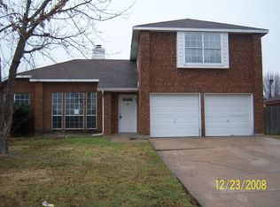 819 Over Ridge Dr, Grand Prairie, TX 75052