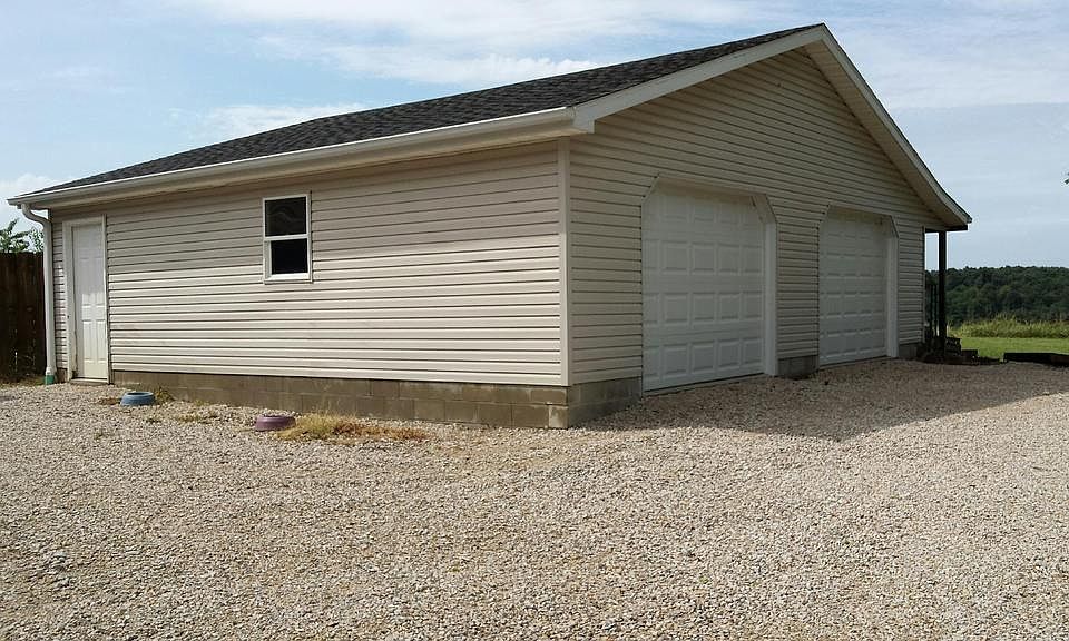 28x32 Detached 2-Car Garage