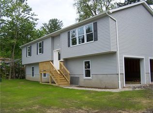 19 Clubhouse Dr, Carmel, NY 10512