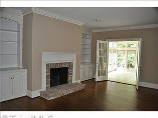 2nd image of 20 Sturbridge Ln