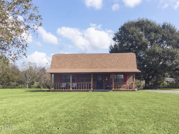 1010 Goldie Cir, Breaux Bridge, LA 70517