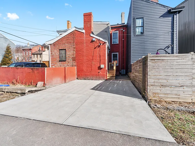 1515 Arch St — Photo 27