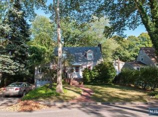 1835 Palisade Ave, Teaneck, NJ 07666