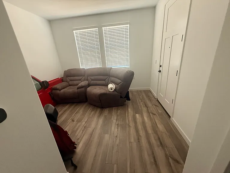 6119 W Flint Way — Photo 2