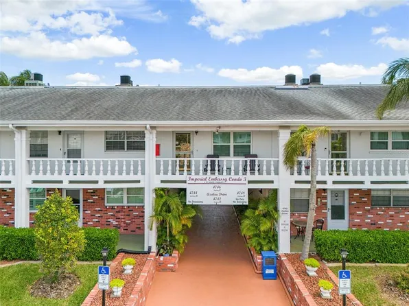 4742 Azalea Dr APT 108, New Port Richey, FL 34652