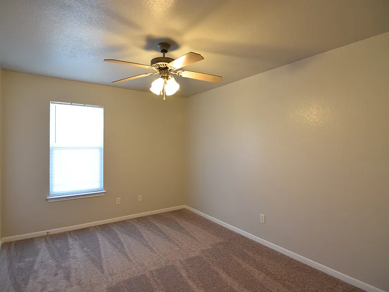 1706 Walker Place Blvd — Photo 14