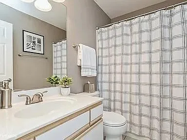 724 Silk Oak Ln — Photo 14