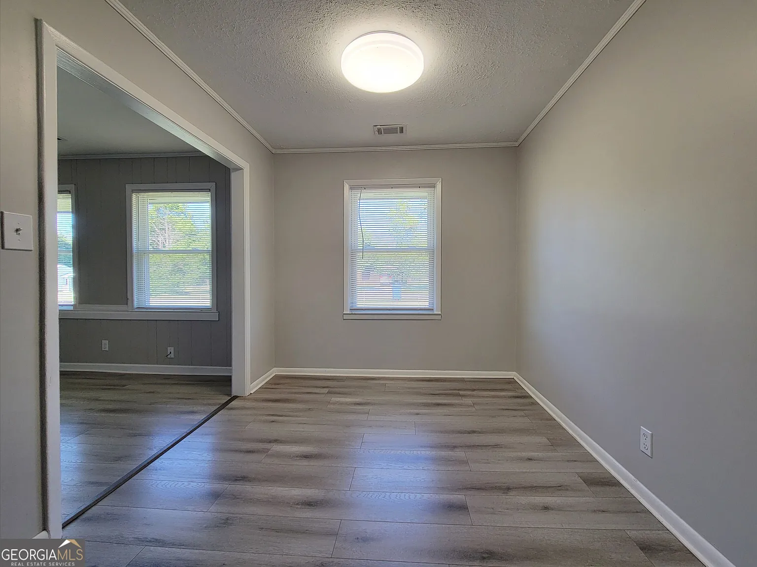 3 bed, 2.0 bath, 1380 sqft, $1,775 — Photo 3